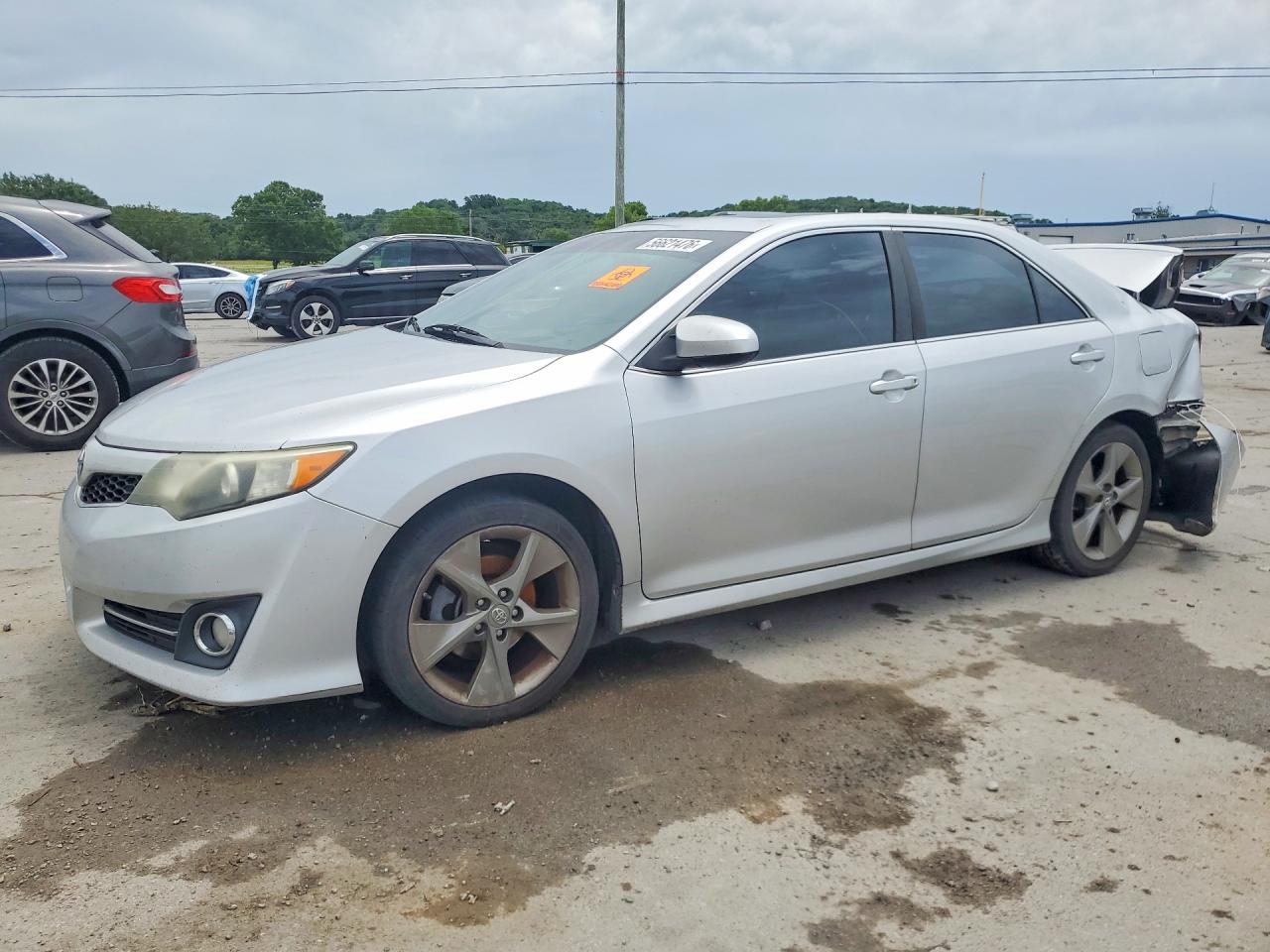 2014 Toyota Camry SE, VIN 4T1BF1FK5EU804599 — Rear end