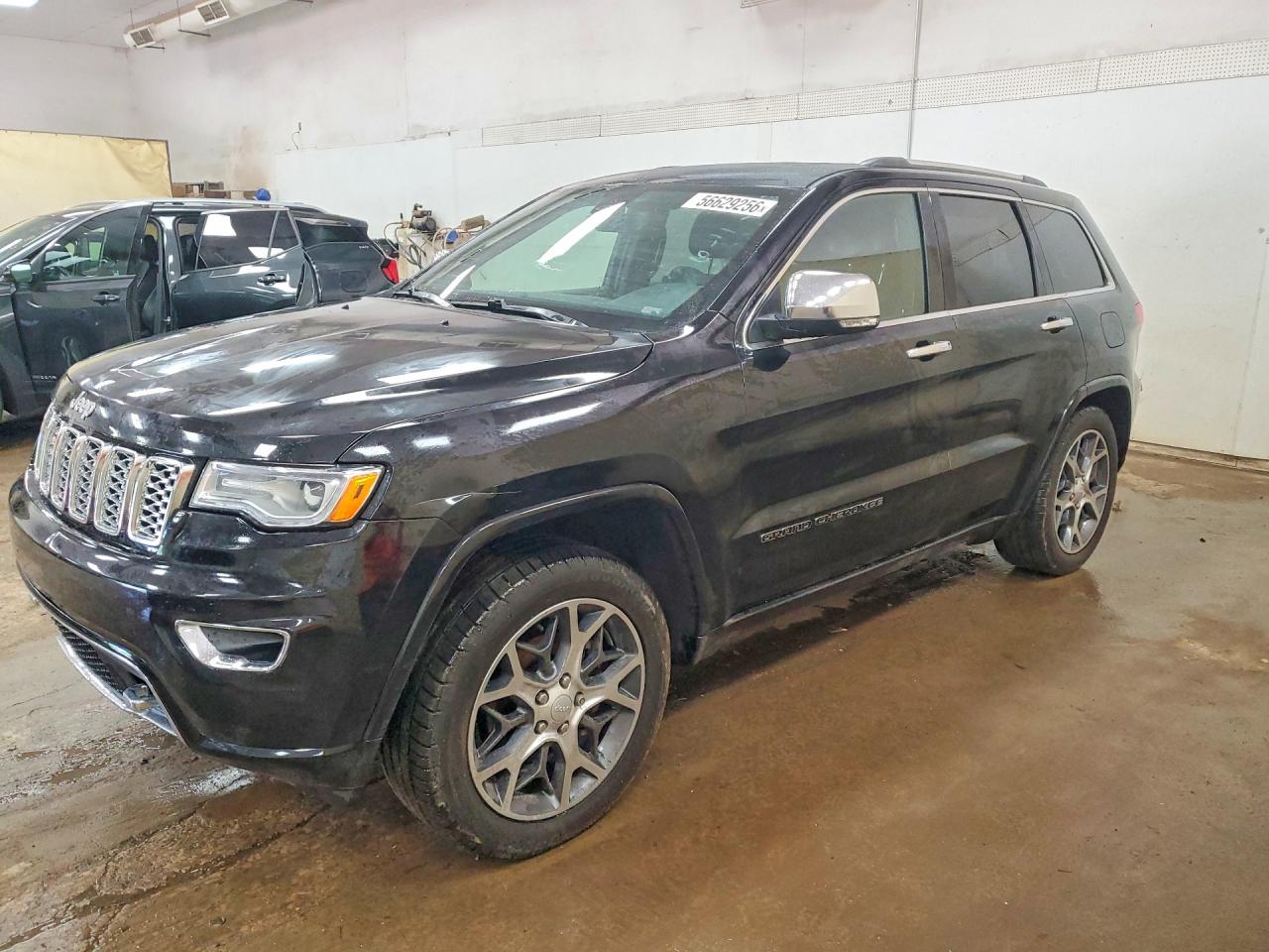 2019 Jeep Grand Cherokee High Altitude, VIN 1C4RJFCG1KC603377 — Side