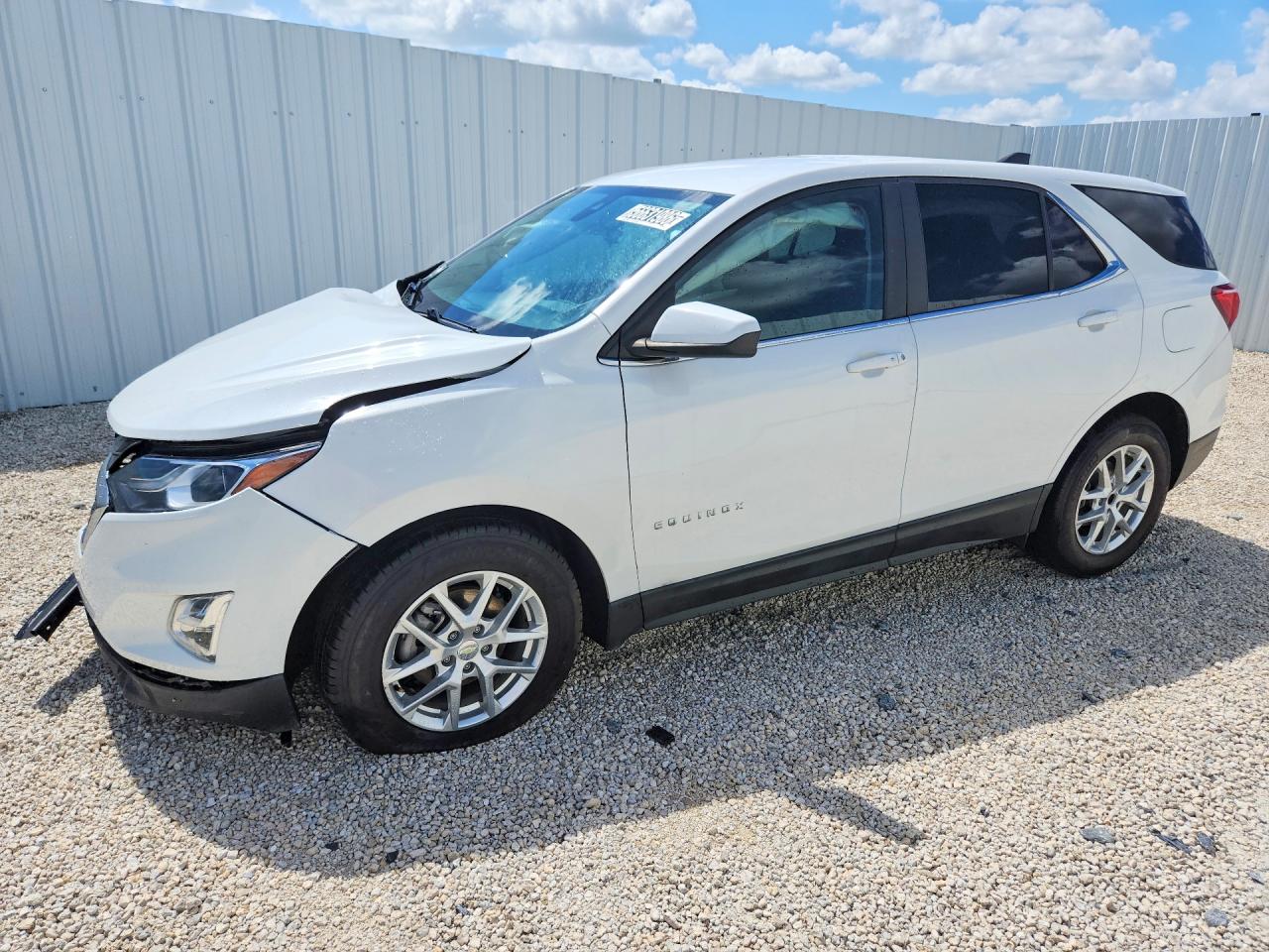 2021 Chevrolet Equinox LT, VIN 3GNAXKEV7MS144148 — Перед