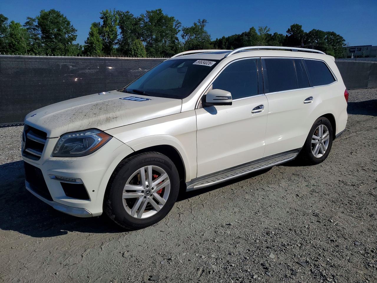 2015 Mercedes-Benz GL 450, VIN 4JGDF6EE9FA465740 — Rear end