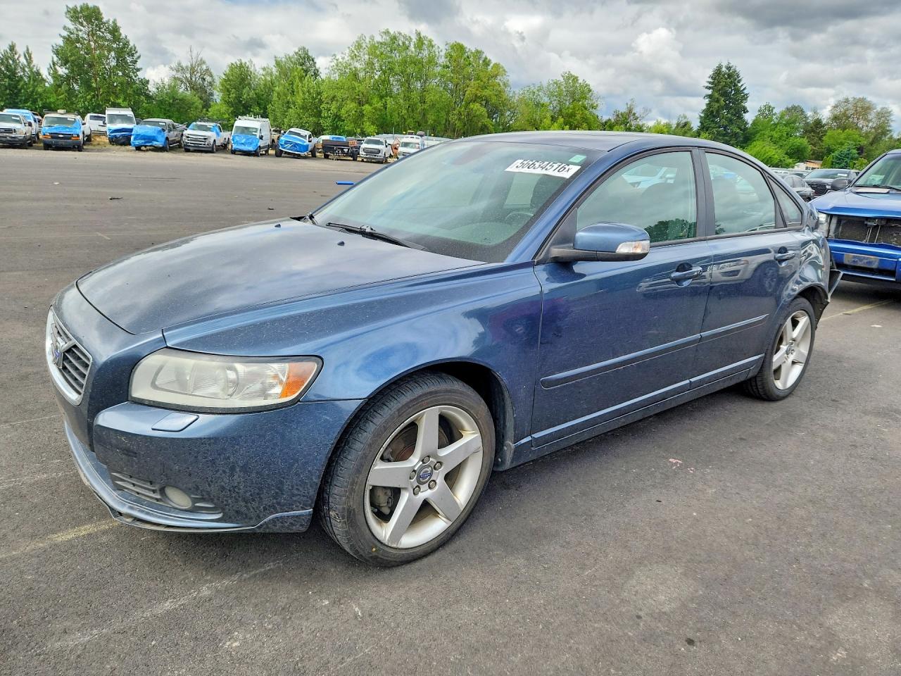 2008 Volvo S40 2.4L, VIN YV1MS382882394697 — Зад