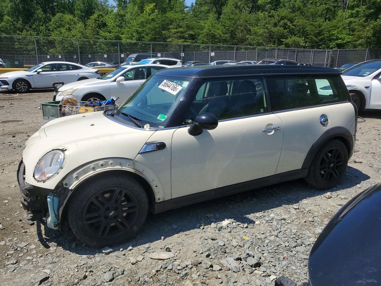 2012 MINI Clubman S, VIN WMWZG3C57CTY39204 — Перед