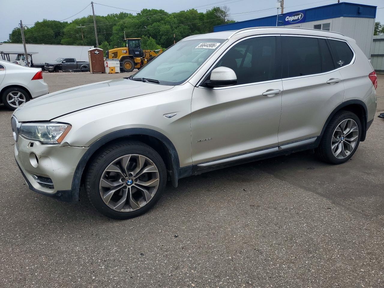 2015 BMW X3 xDrive28i, VIN 5UXWX9C58F0D51962 — Front end
