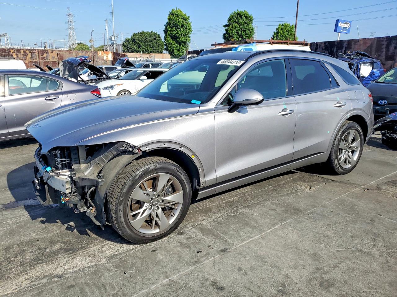 2022 Genesis GV70 Sport, VIN KMUMCDTC2NU040874 — Front end