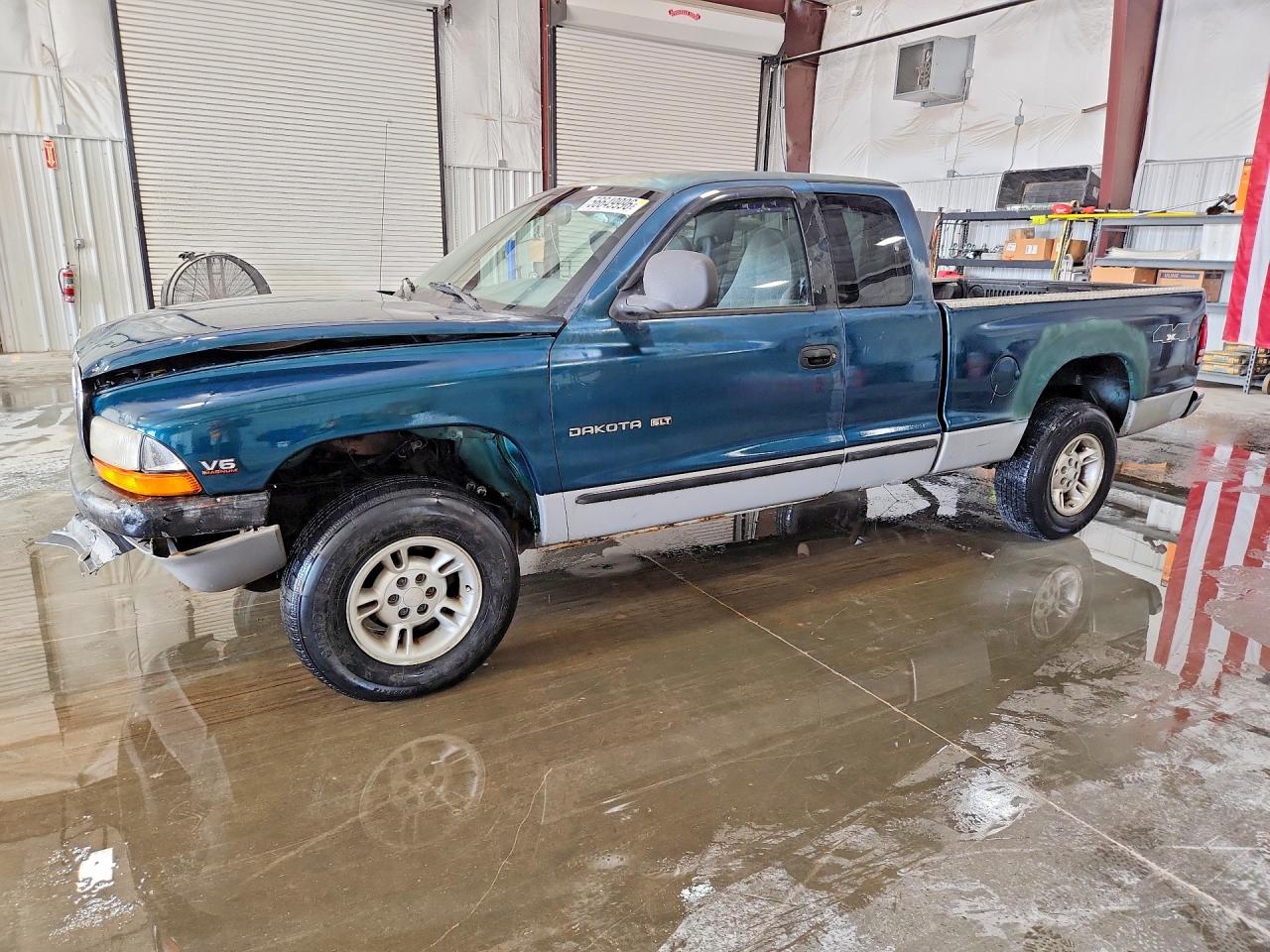 1997 Dodge Dakota, VIN 1B7GG23X5VS131001 — Перед