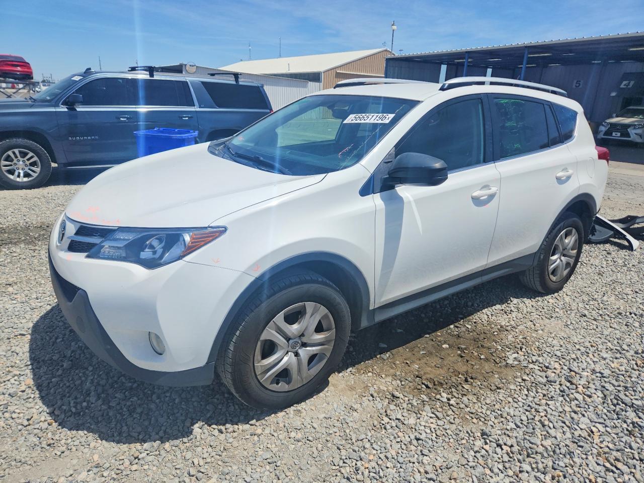 2015 Toyota RAV4 LE, VIN JTMBFREVXFD147475 — Rear end