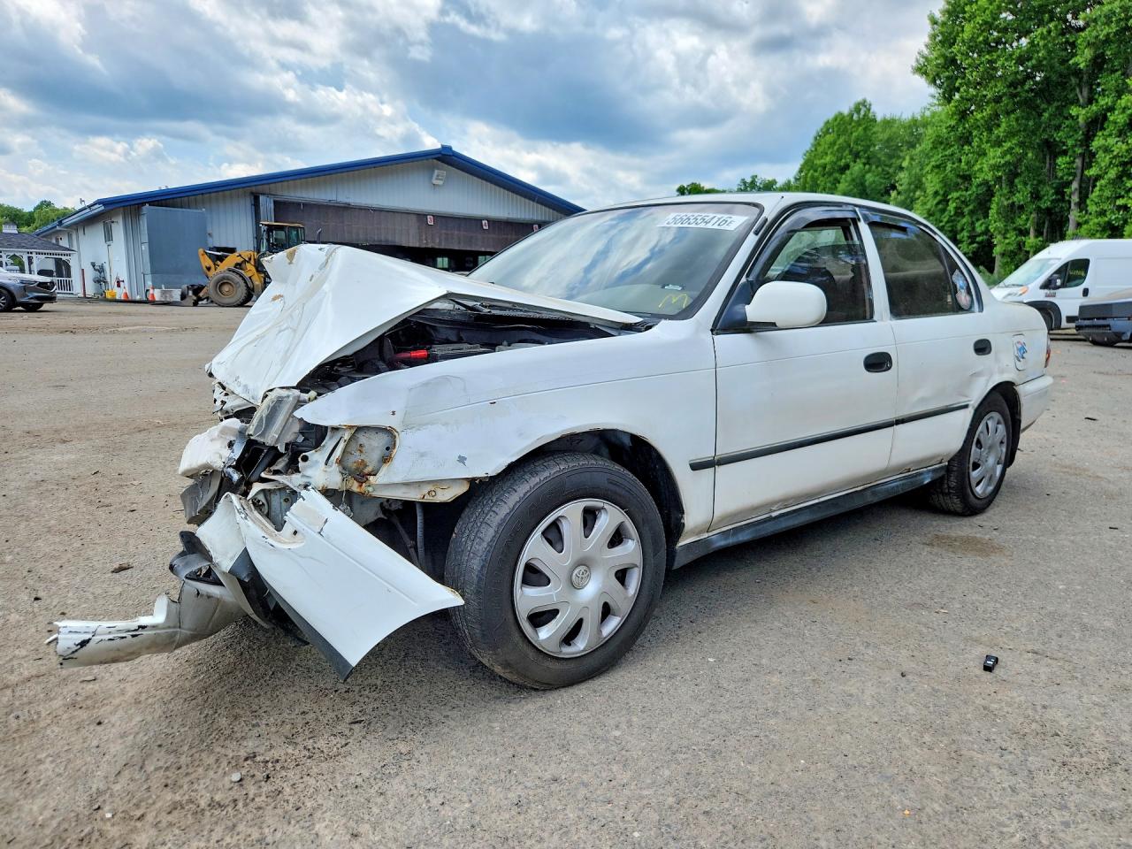 1997 Toyota Corolla CE, VIN 2T1BA02E8VC183661 — Front end