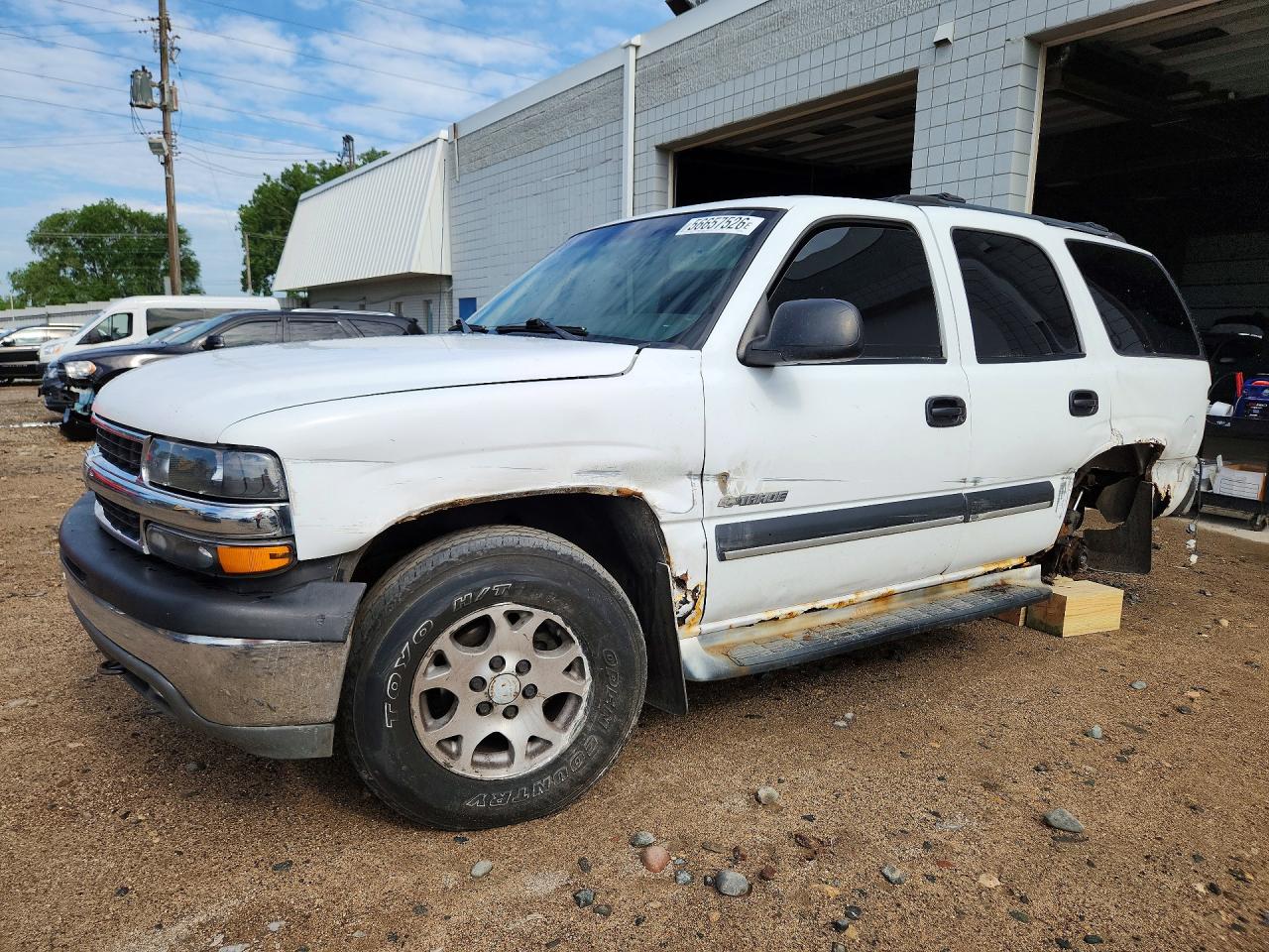 2003 Chevrolet Tahoe LT, VIN 1GNEK13Z93J302361 — Side