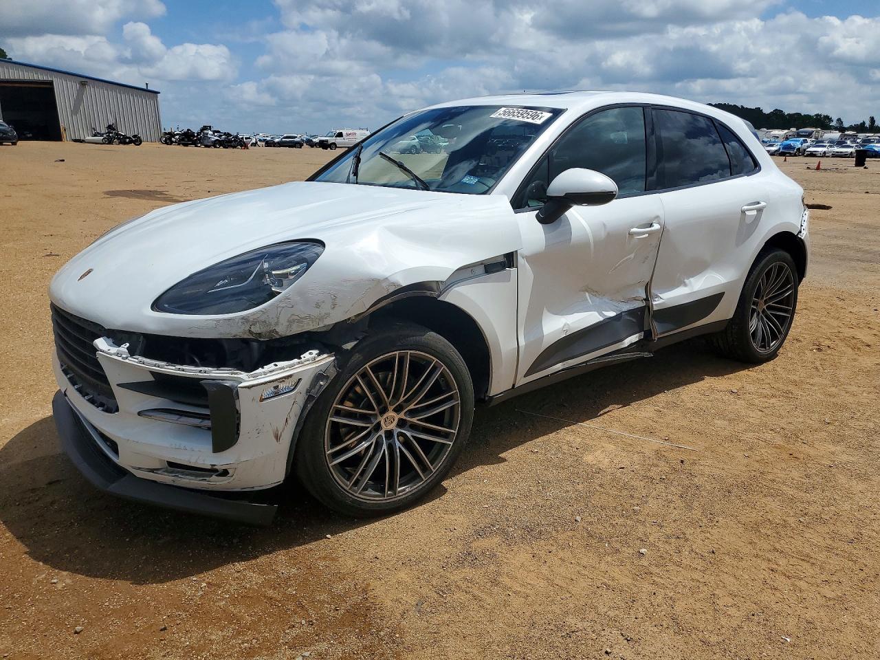 2019 Porsche Macan, VIN WP1AA2A56KLB07576 — Side
