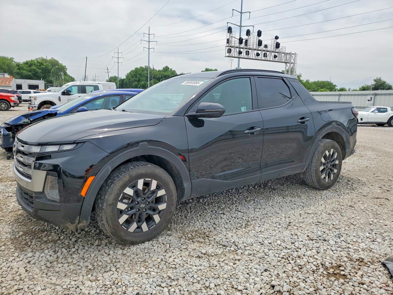 2025 Hyundai Santa Cruz SEL, VIN 5NTJBDDE9SH138574 — Перед