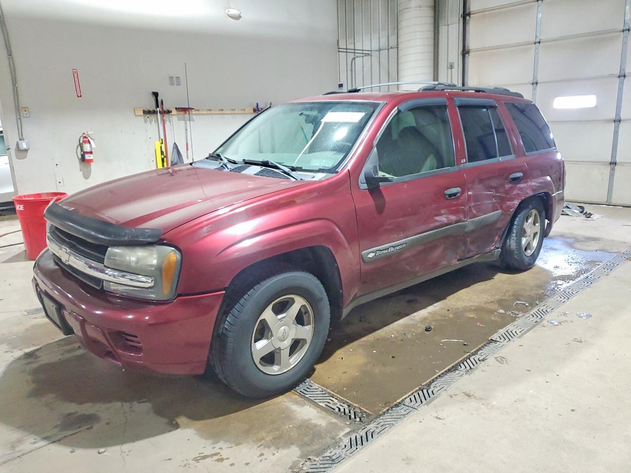 2004 Chevrolet TrailBlazer LS, VIN 1GNDT13S442351720 — Side
