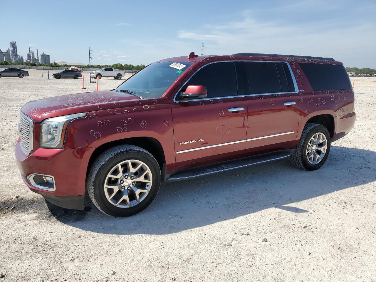 2016 GMC Yukon XL SLT, VIN 1GKS1GKC7GR176754 — Hail