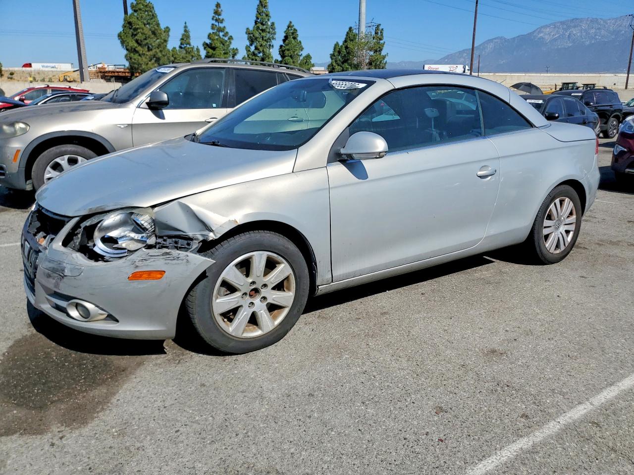 2009 Volkswagen Eos Komfort, VIN WVWBA71F89V009837 — Front end