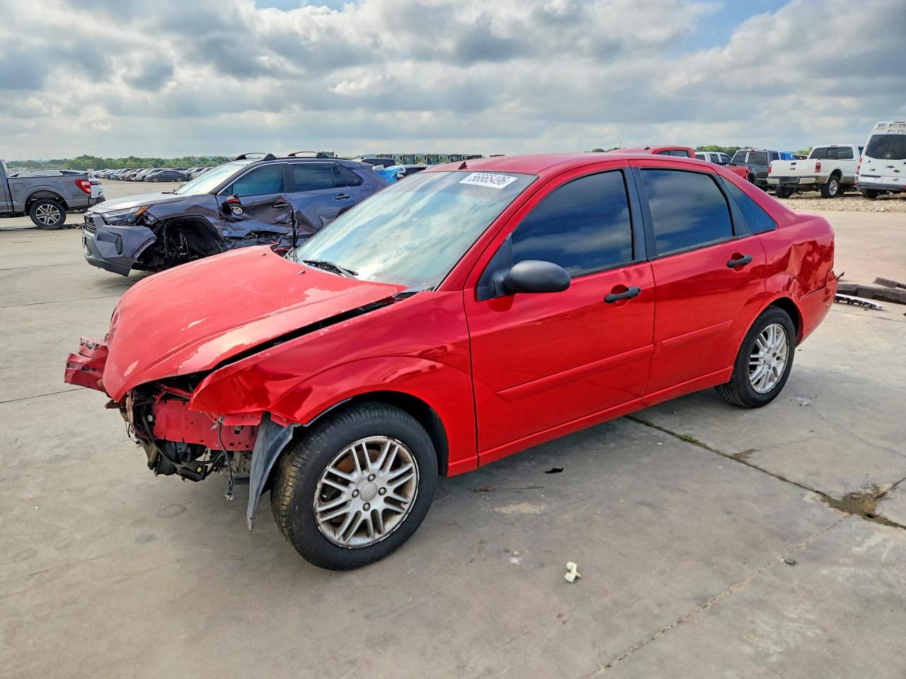 2006 Ford Focus S, VIN 1FAFP34N66W145973 — Front end