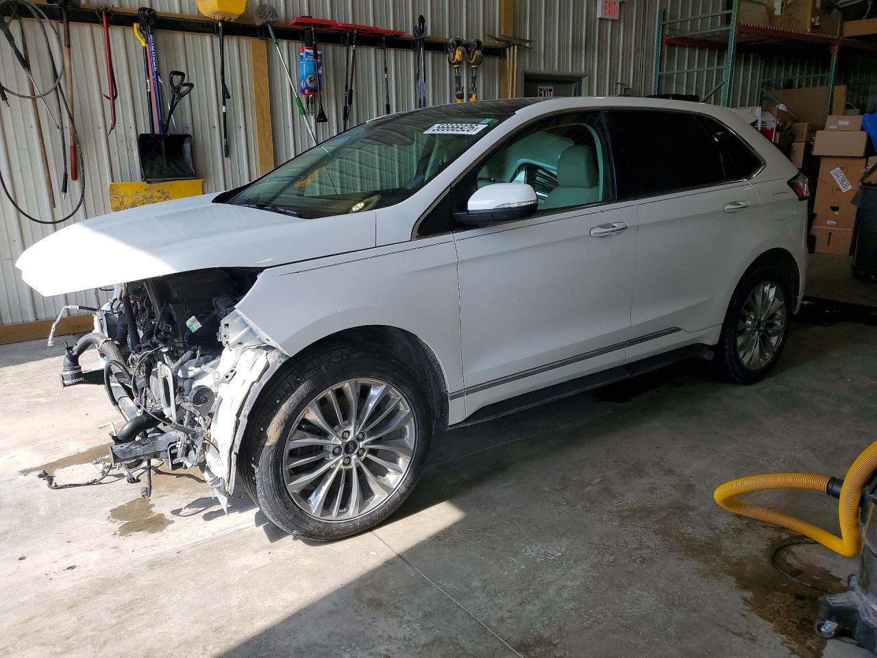 2024 Ford Edge Titanium, VIN 2FMPK4K94RBA56641 — Front end