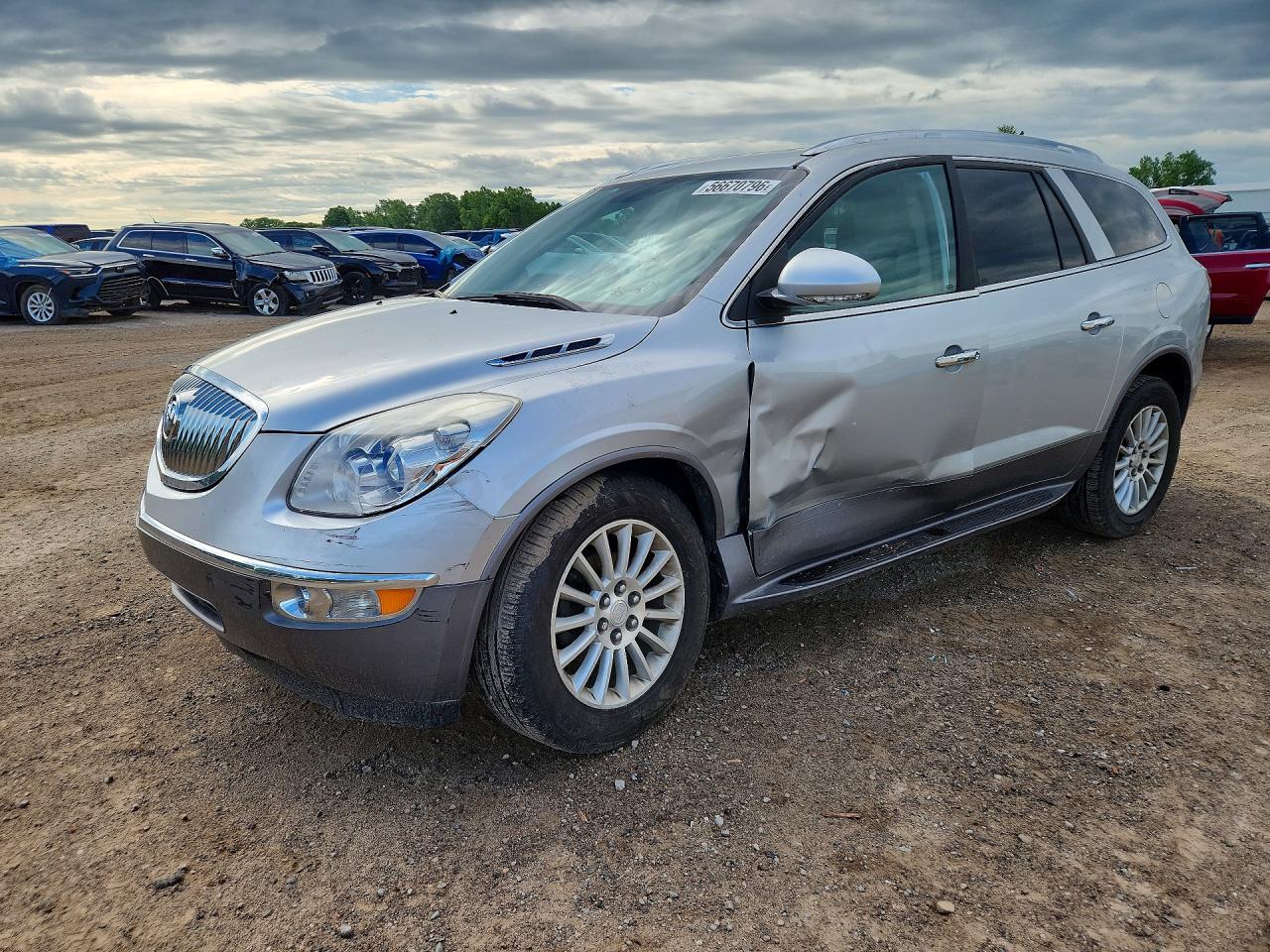 2011 Buick Enclave CXL-1, VIN 5GAKRBED9BJ245206 — Бок