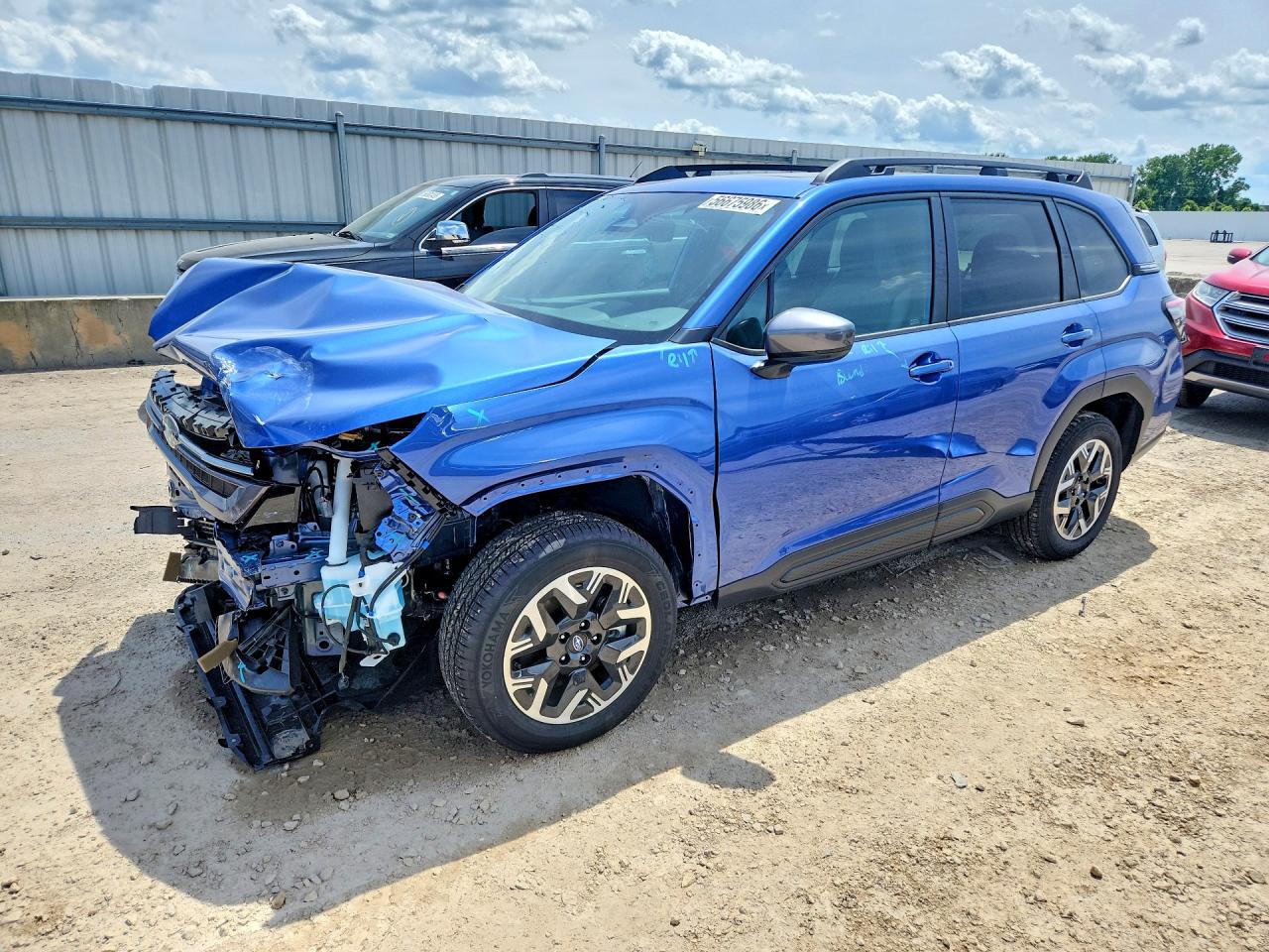 2026 Subaru Forester Premium, VIN 4S4SLDB68T3007530 — Перед