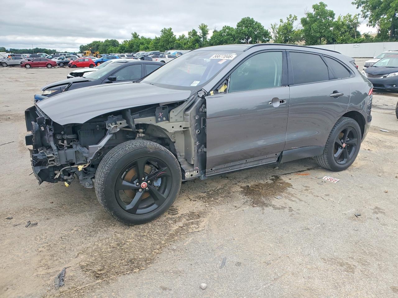 2018 Jaguar F-Pace 25t Prestige, VIN SADCK2FXXJA255164 — Front end