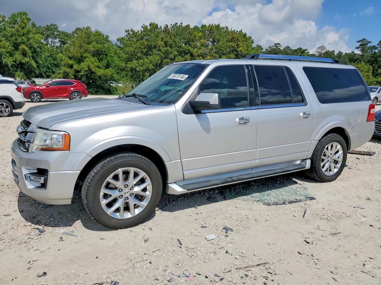 2016 Ford Expedition Max Limited, VIN 1FMJK1KT6GEF32101 — Side