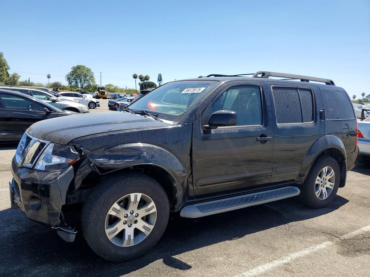 2009 Nissan Pathfinder SE, VIN 5N1AR18U99C616987 — Перед