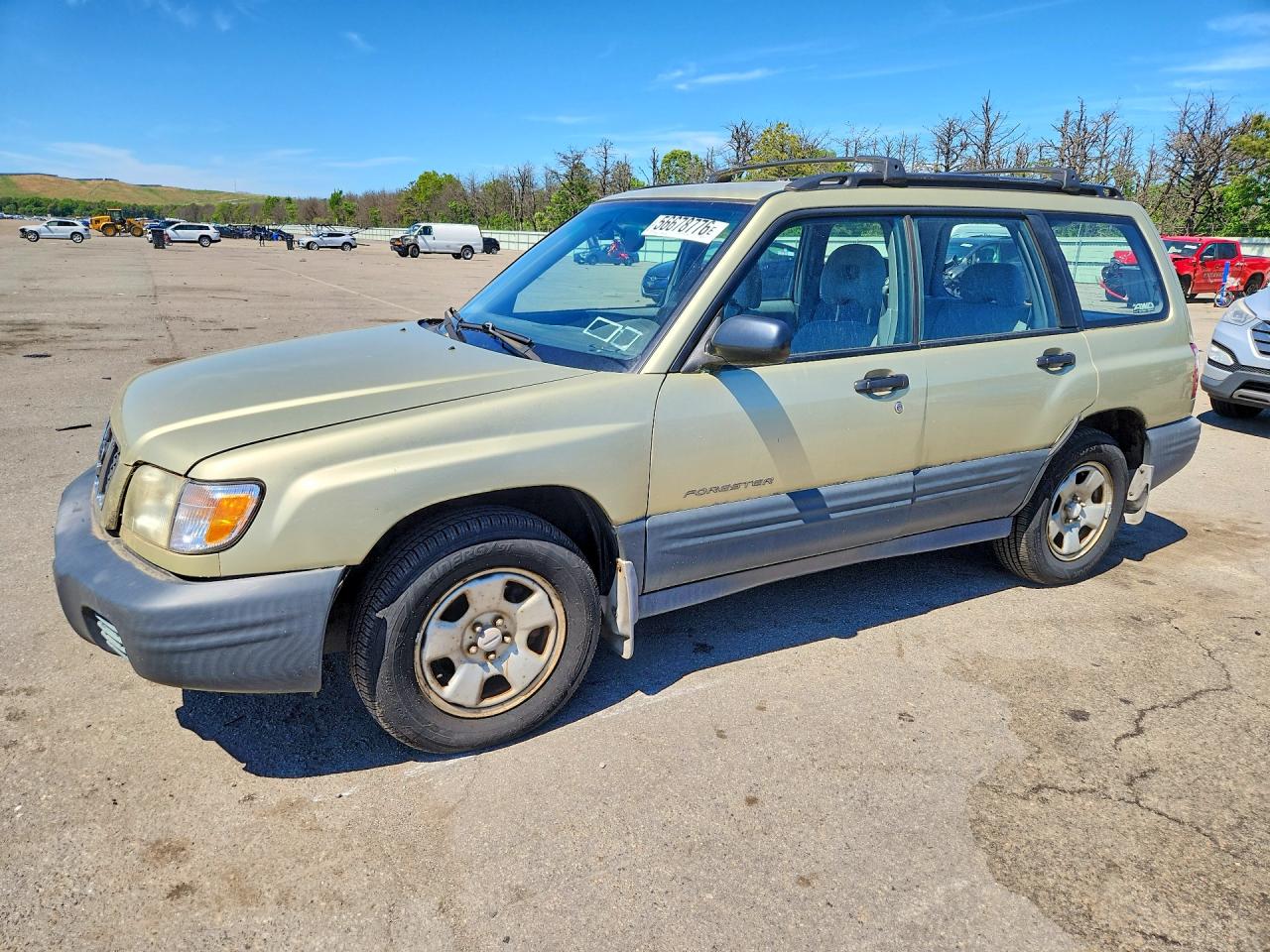 2002 Subaru Forester L, VIN JF1SF635X2H755118 — Перед