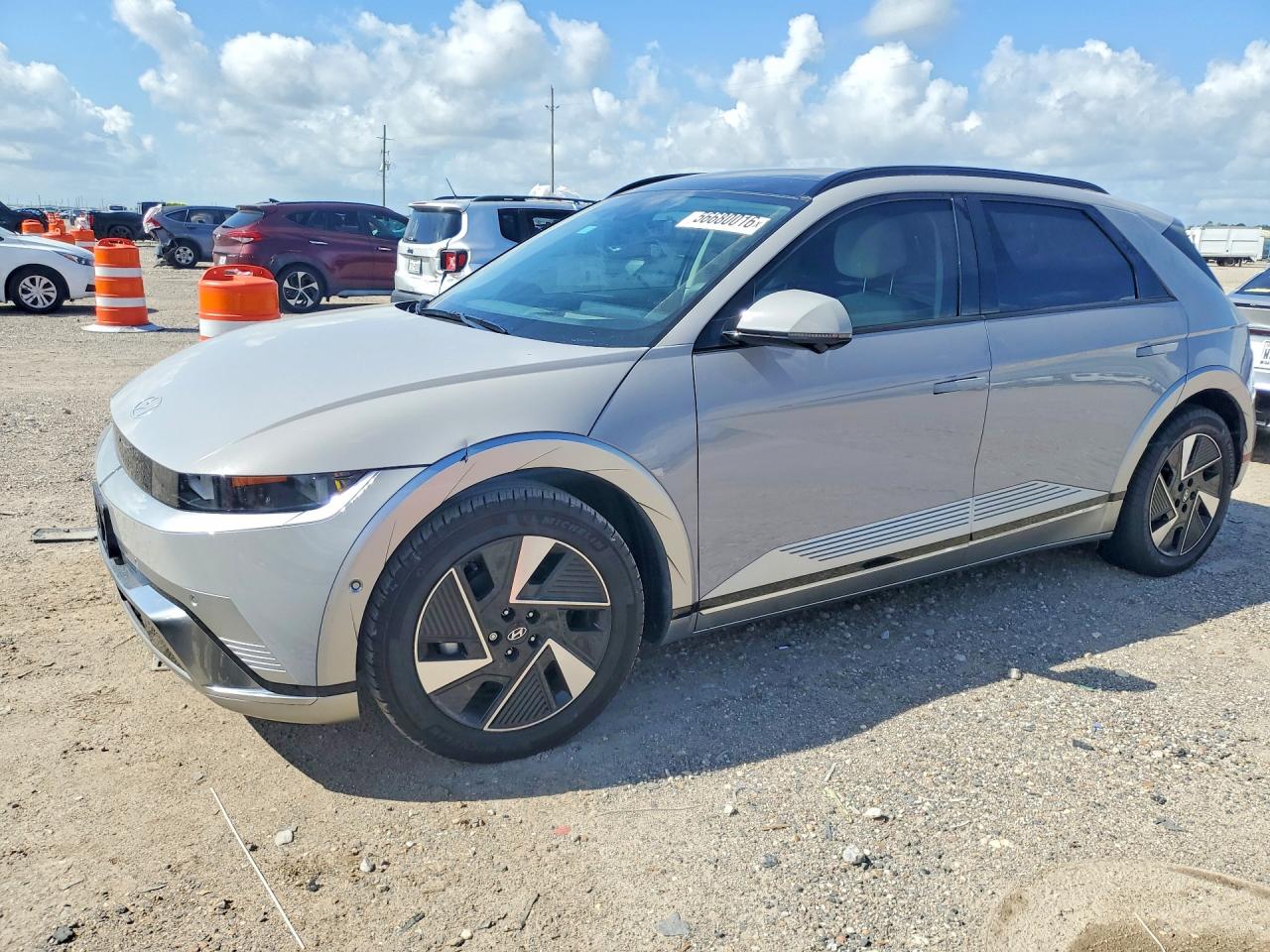 2025 Hyundai Ioniq 5 Limited, VIN 7YAKR4DA6SY016158 — Minor dents and scratches