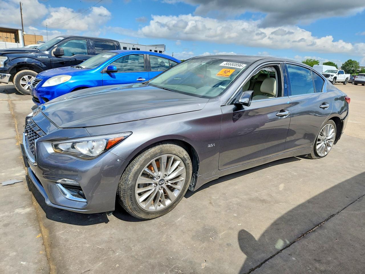 2018 Infiniti Q50 Luxe, VIN JN1EV7AP8JM354910 — Side