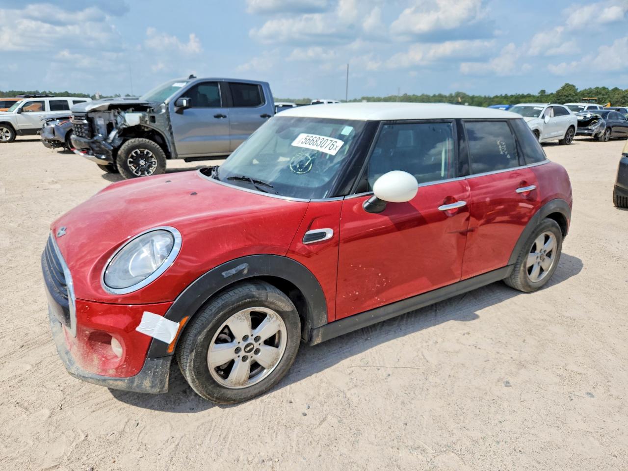 2016 MINI Hardtop 4 Door, VIN WMWXU1C53G2E16798 — Front end