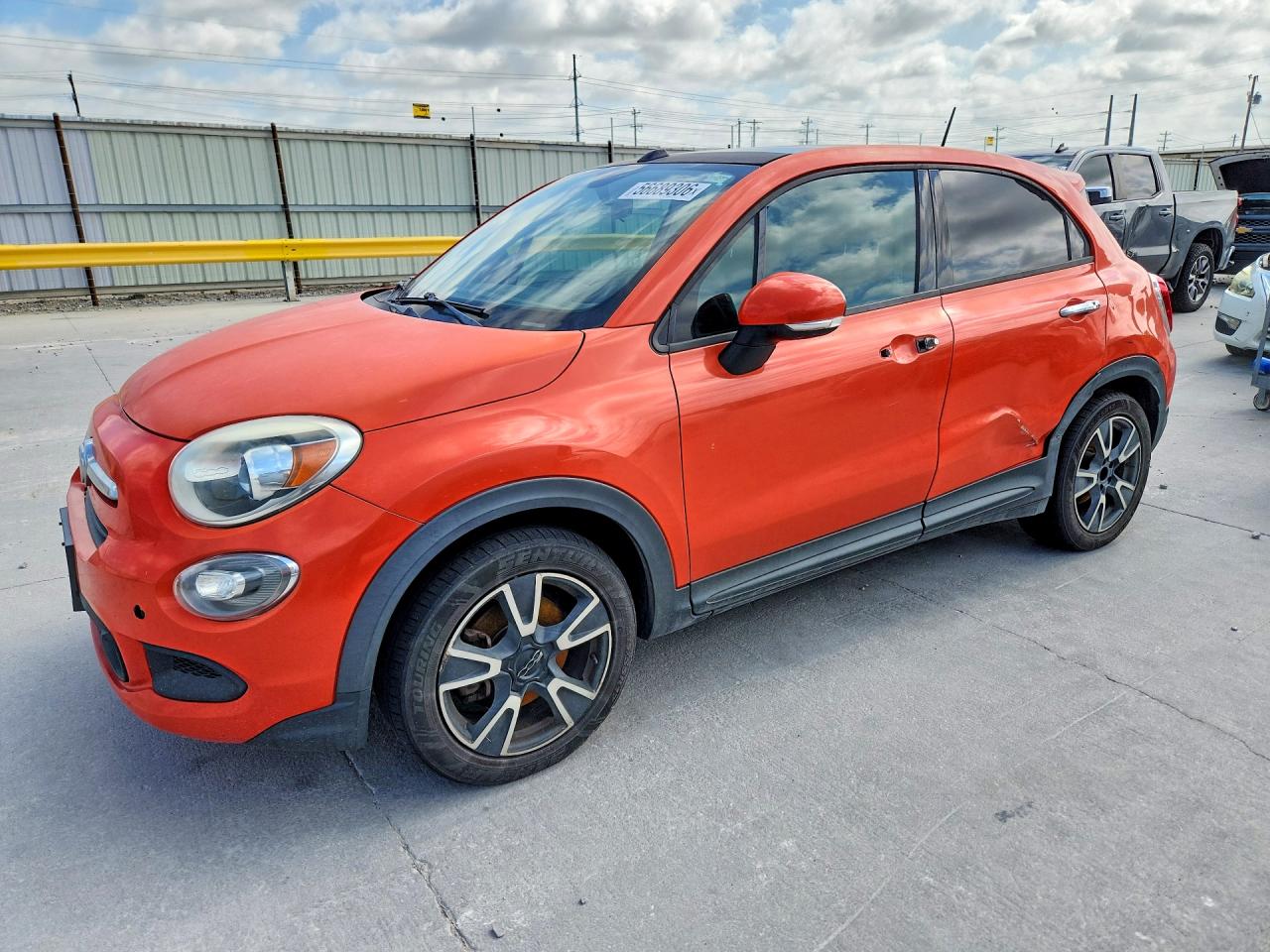 2016 FIAT 500X Easy, VIN ZFBCFXBT0GP333845 — Бок