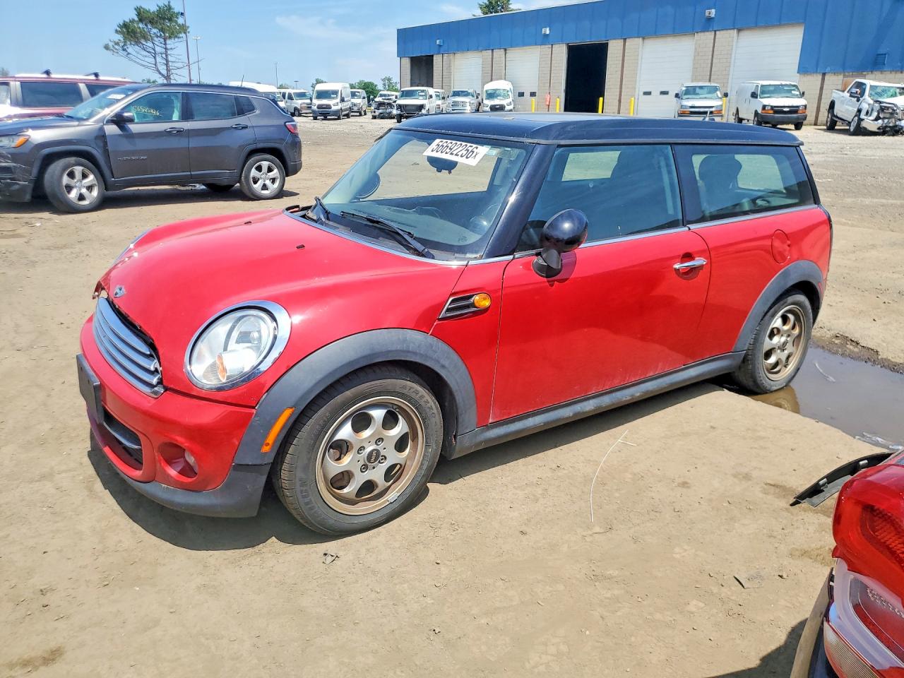 2014 MINI Clubman, VIN WMWZF3C52ET492970 — Перед