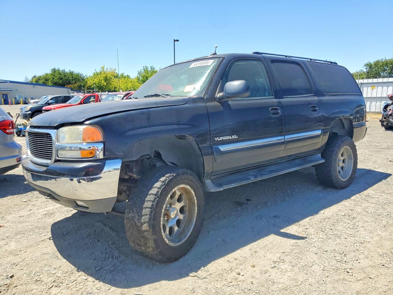 2005 GMC Yukon XL SLT, VIN 3GKFK16Z55G289741 — Side