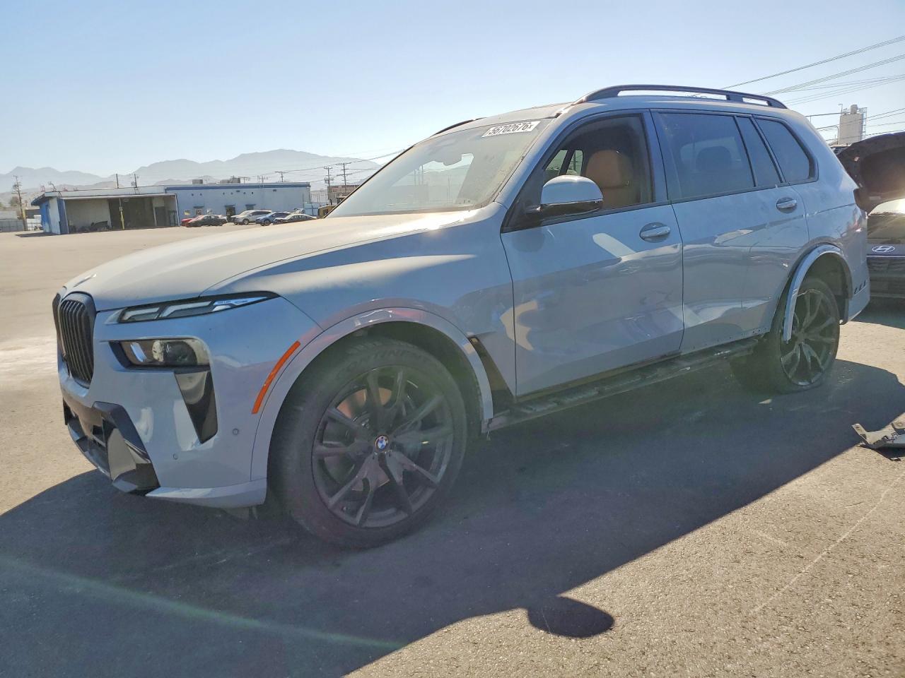 2023 BMW X7 xDrive40i, VIN 5UX23EM03P9P92642 — Rear end