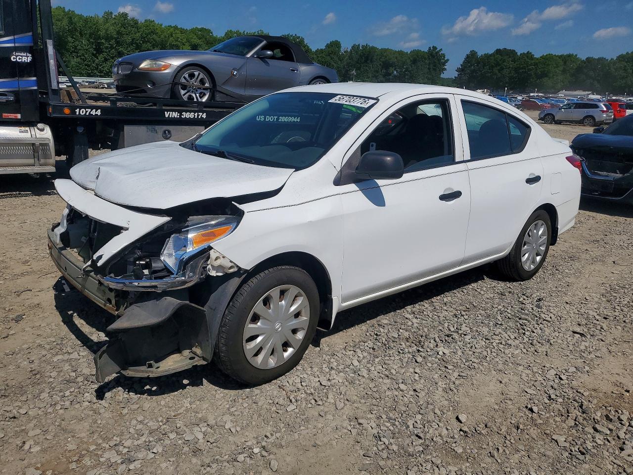 2015 Nissan Versa S Plus, VIN 3N1CN7AP0FL900060 — Front end