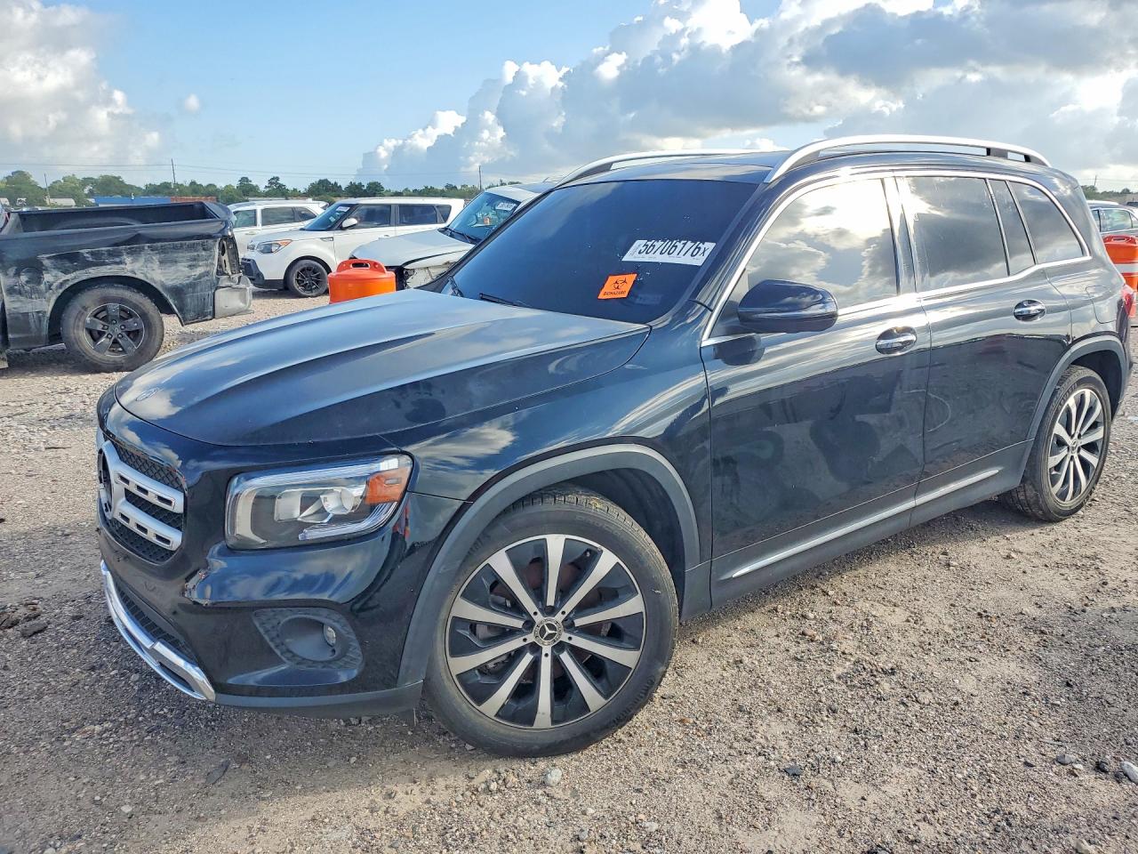 2020 Mercedes-Benz GLB 250, VIN W1N4M4HB4LW051241 — Minor dents and scratches