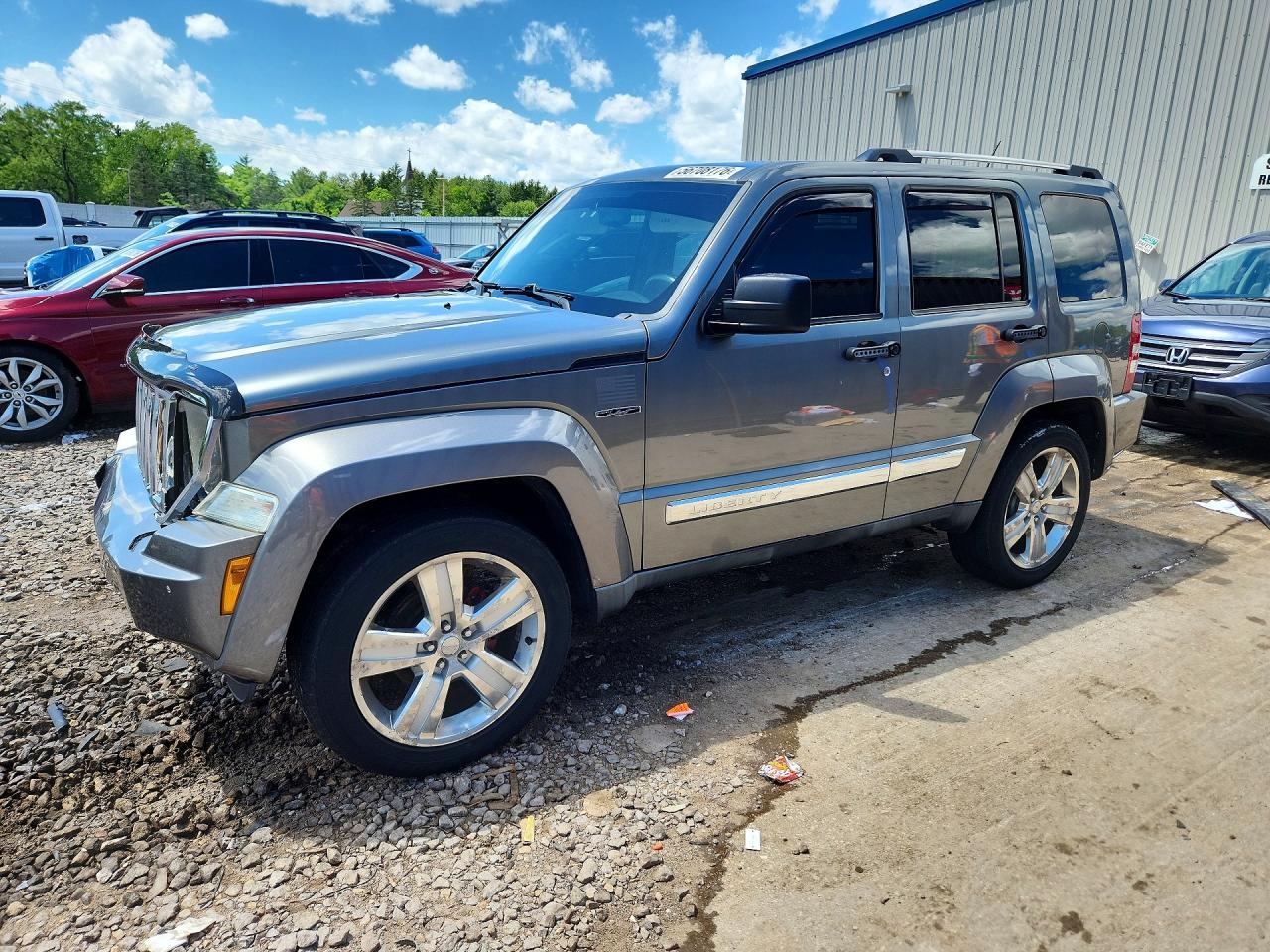 2012 Jeep Liberty Limited Jet, VIN 1C4PJMFK7CW135814 — Перед