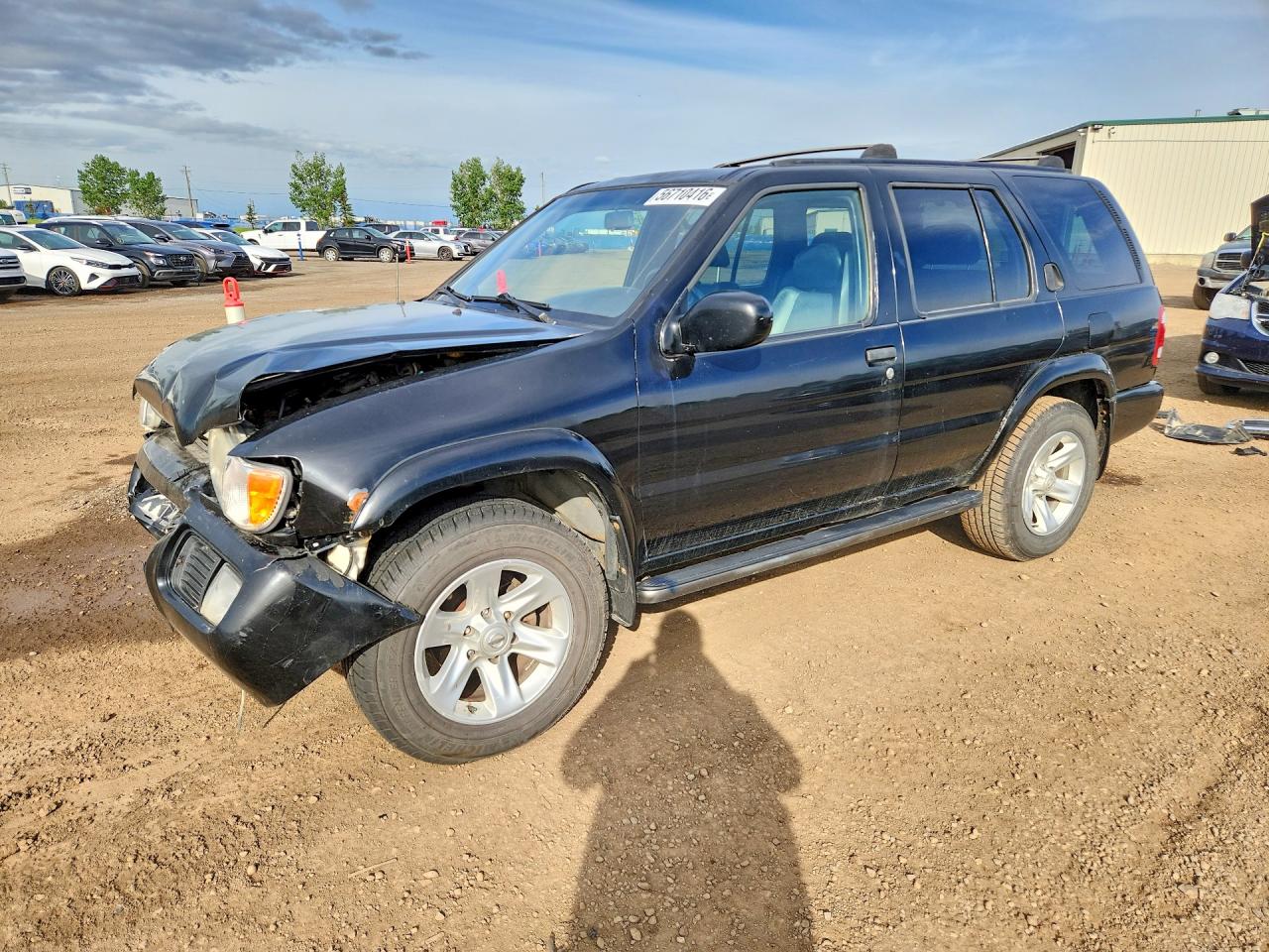 2002 Nissan Pathfinder SE, VIN JN8DR09Y82W704614 — Перед