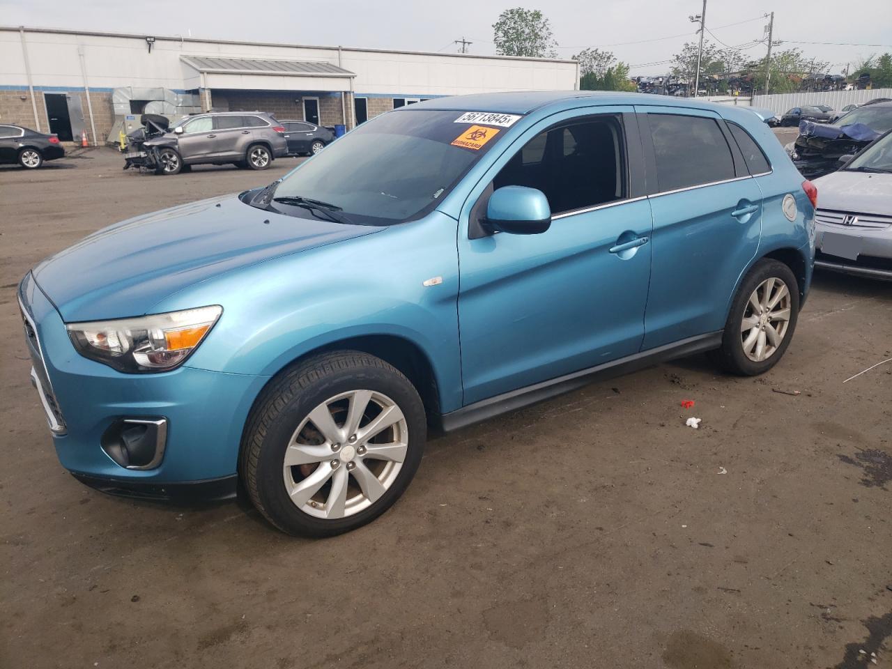 2013 Mitsubishi Outlander SE, VIN 4A4AR4AUXDE013889 — Biohazard / chemical