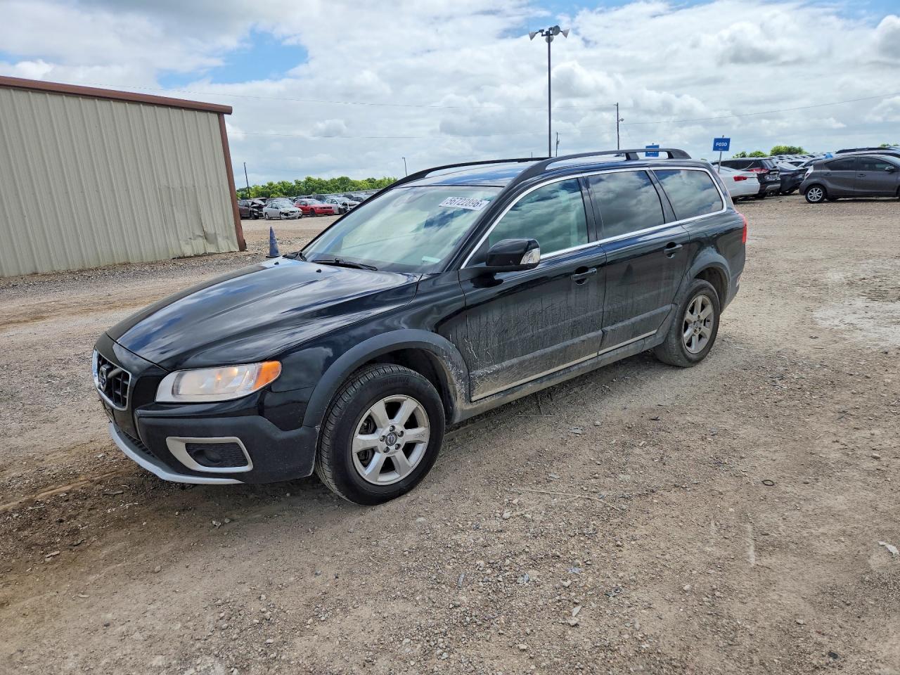 2012 Volvo XC70 3.2L, VIN YV4952BL2C1131292 — Side
