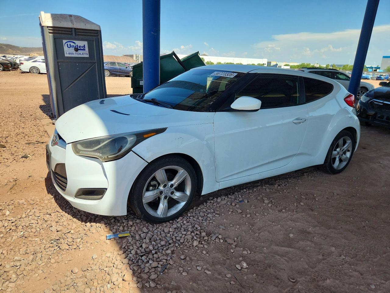 2015 Hyundai Veloster, VIN KMHTC6AD6FU230874 — Перед