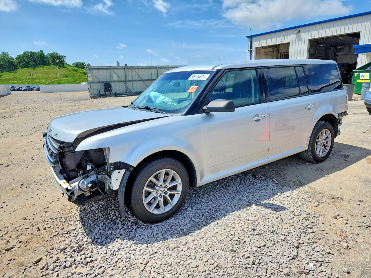2017 Ford Flex SE, VIN 2FMGK5B88HBA02643 — Front end