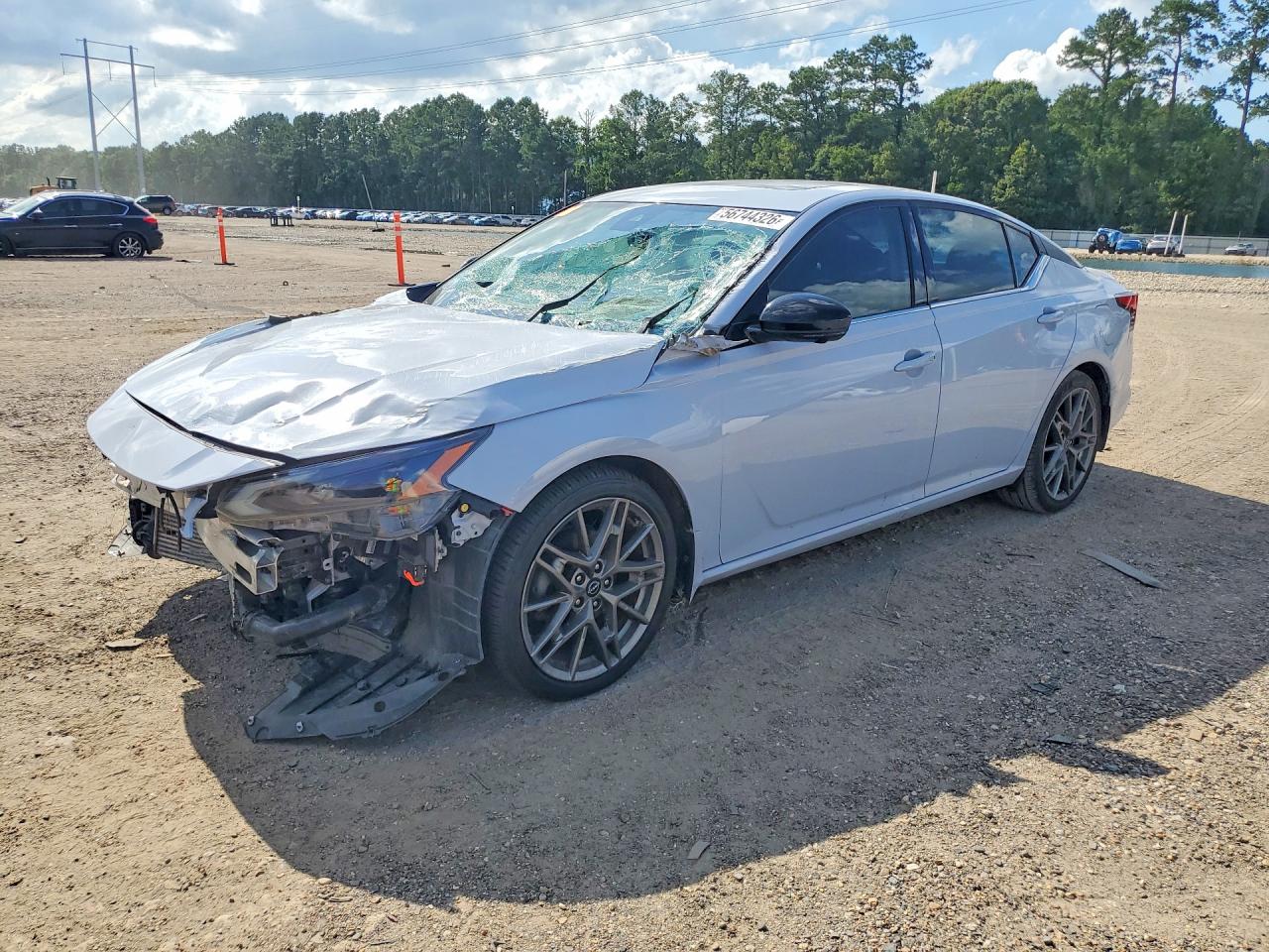 2023 Nissan Altima SR, VIN 1N4AL4CV7PN386543 — Front end