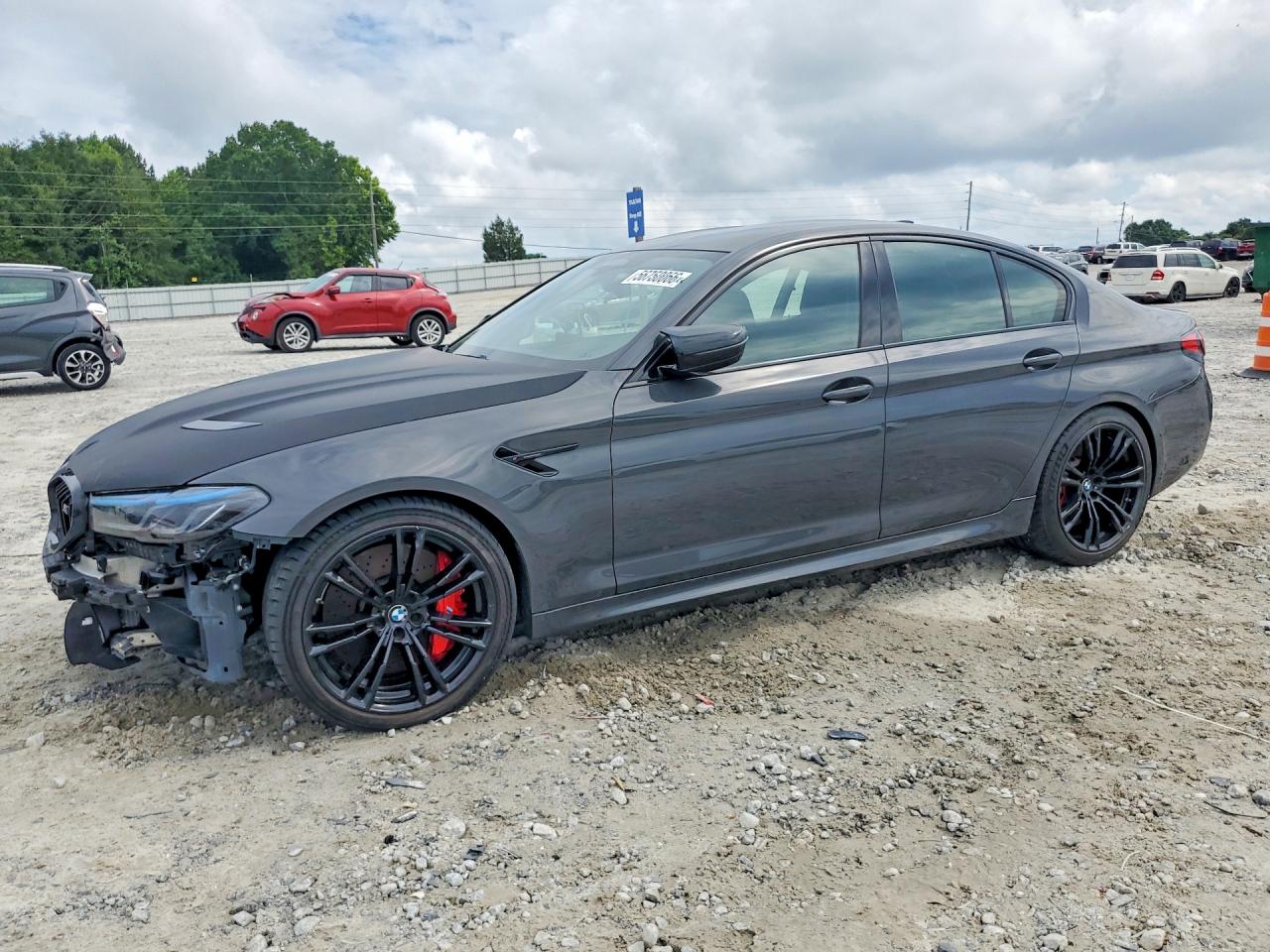 2021 BMW M5, VIN WBS83CH08MCG82044 — Front end