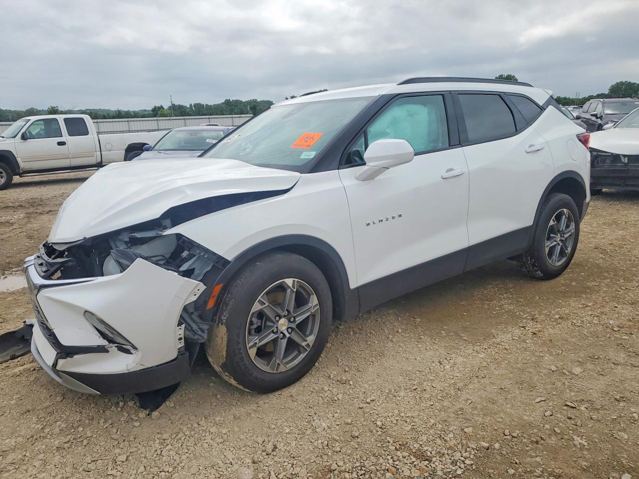 2023 Chevrolet Blazer LT, VIN 3GNKBCR40PS219545 — Front end