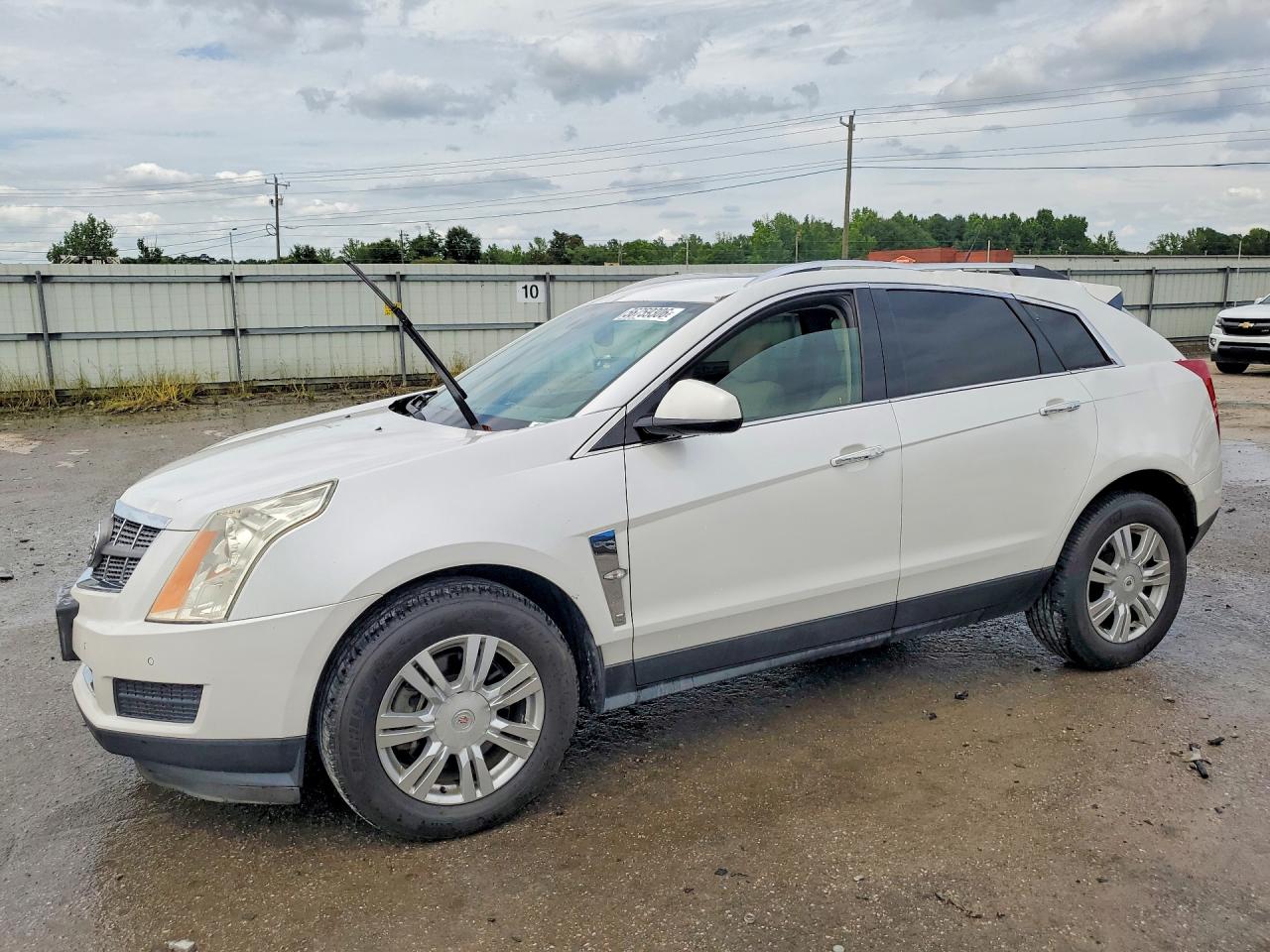 2011 Cadillac SRX Luxury Collection, VIN 3GYFNAEY3BS601151 — Roof