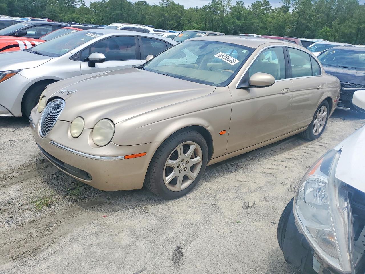 2005 Jaguar S-Type, VIN SAJWA01U65HN18911 — Front end