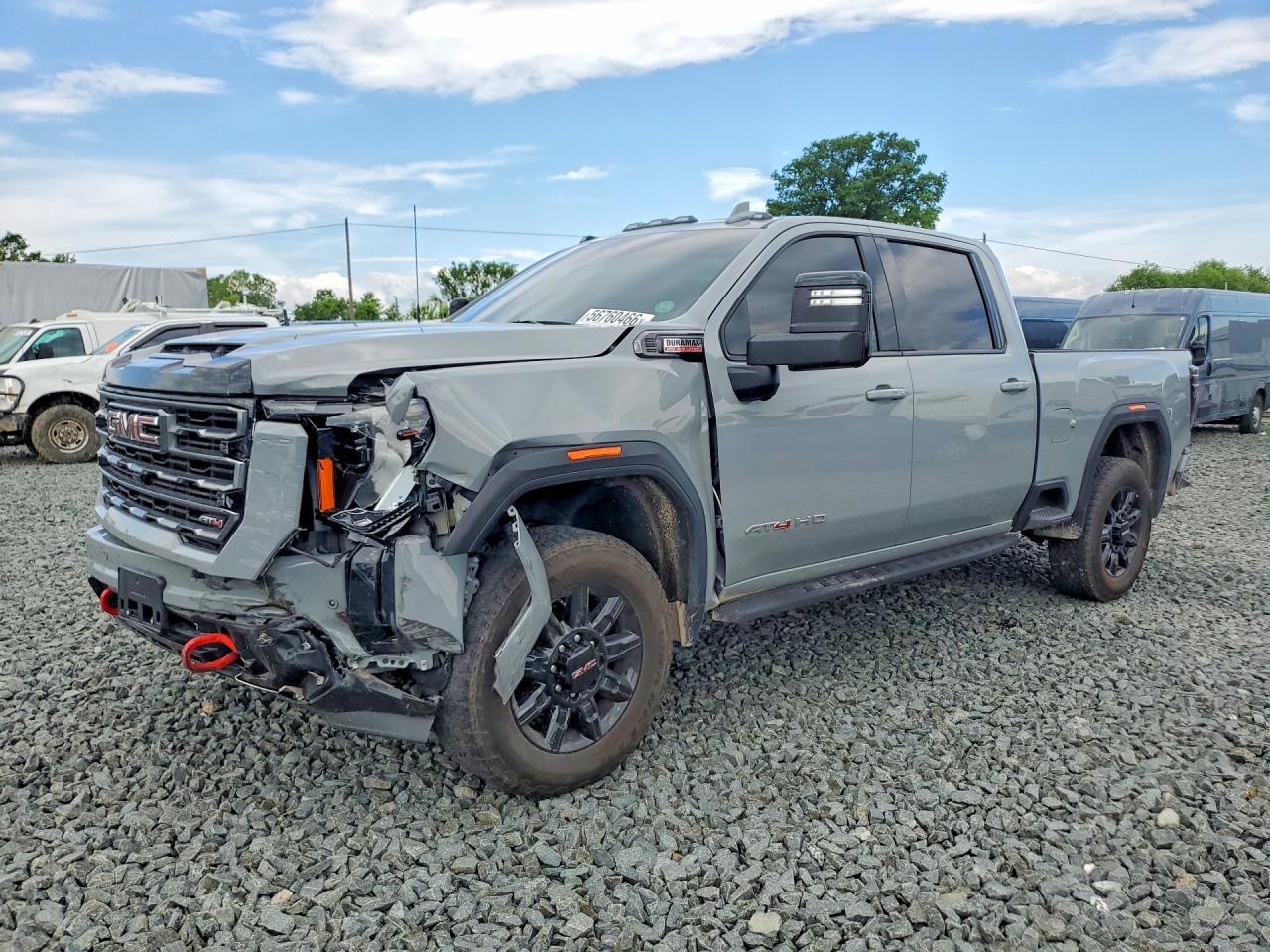 2025 GMC Sierra 3500HD AT4, VIN 1GT4UVEY4SF265358 — Front end