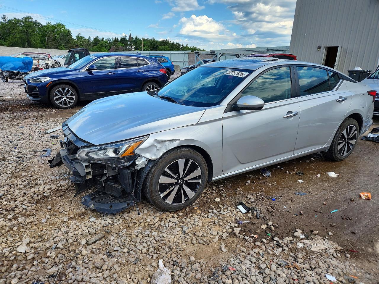 2022 Nissan Altima SV, VIN 1N4BL4DW2NN368976 — Vandalism
