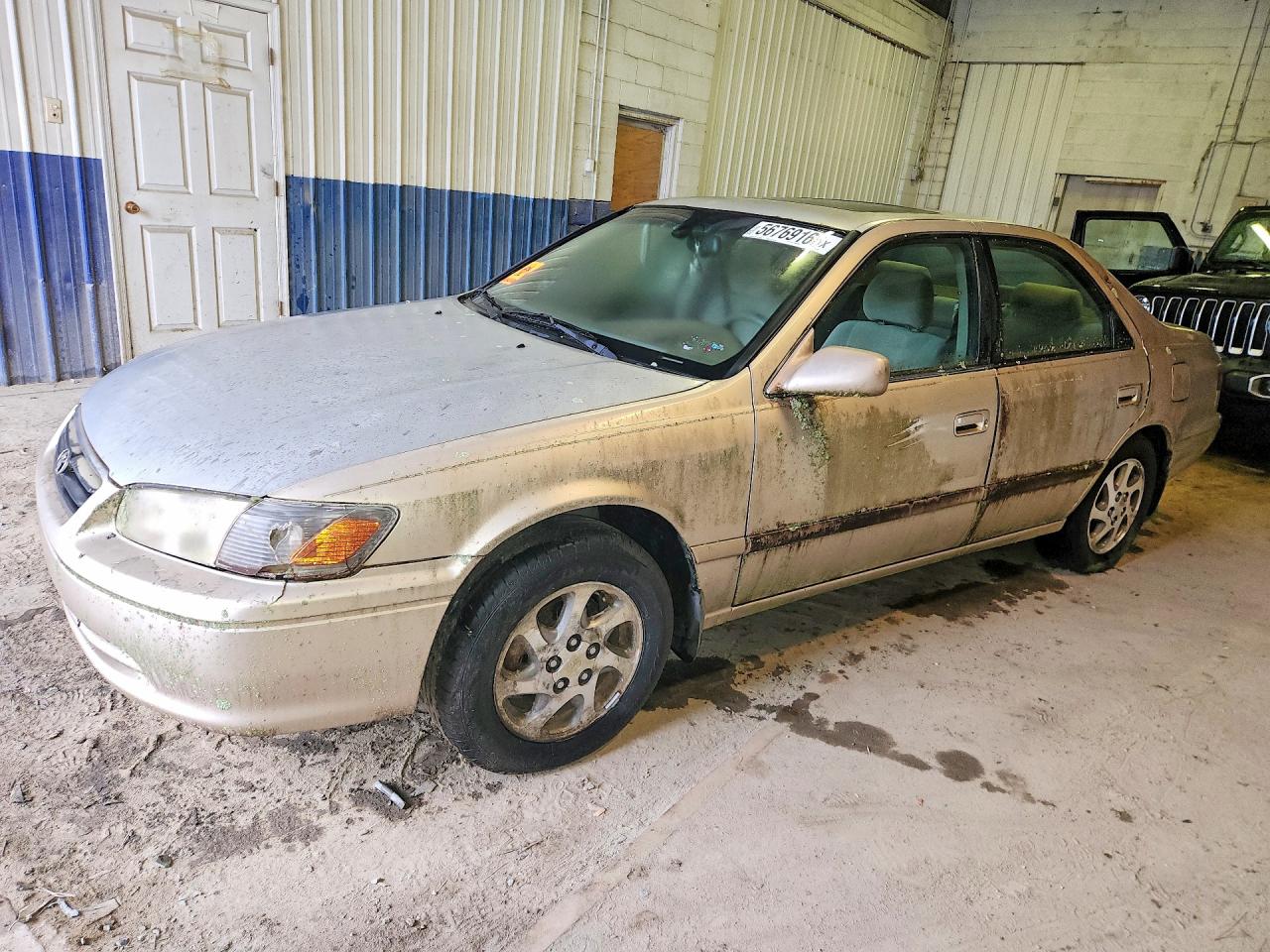 2000 Toyota Camry LE, VIN 4T1BF22K5YU950159 — Normal wear