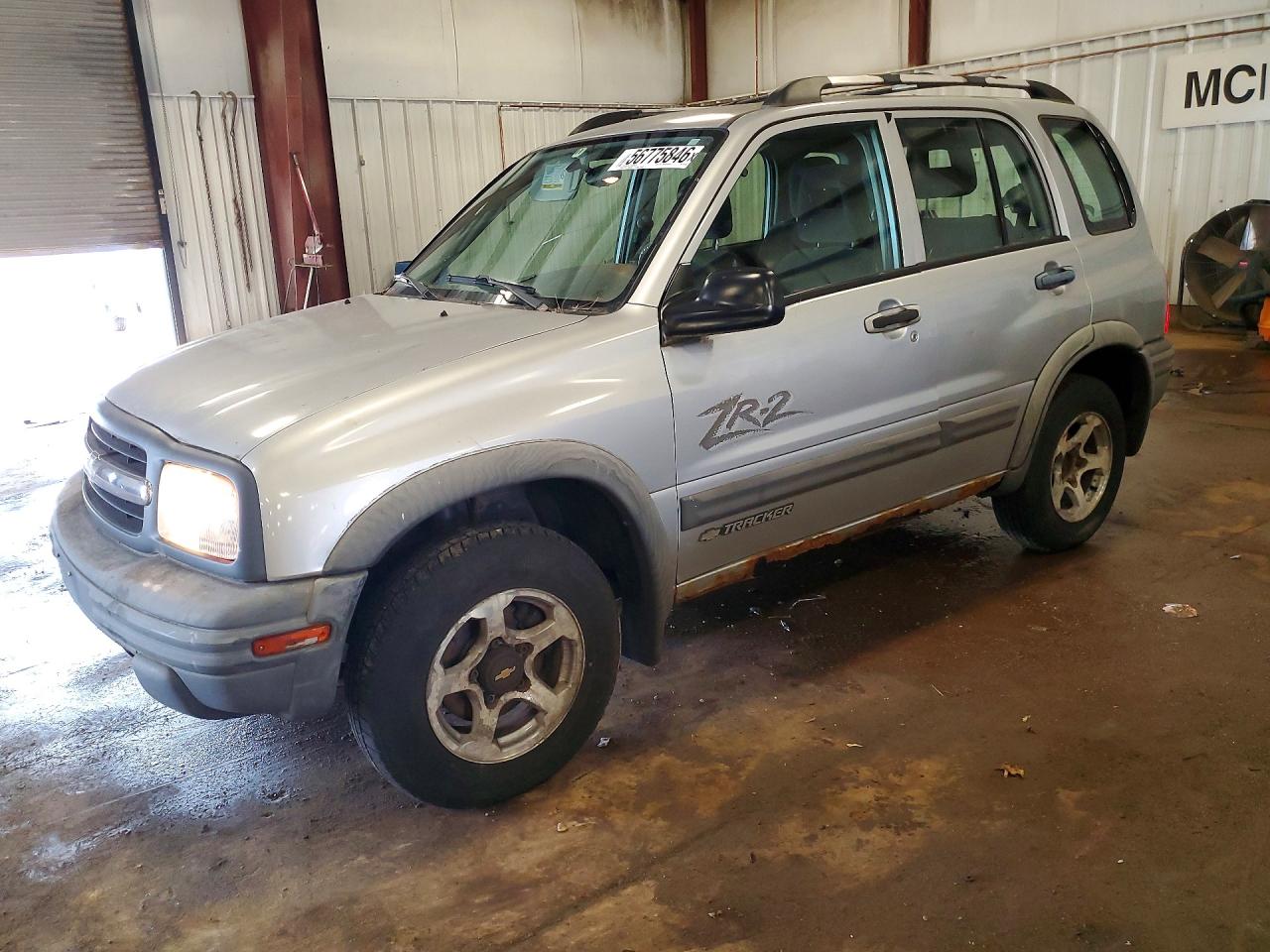 2002 Chevrolet Tracker ZR2, VIN 2CNBJ734326907330 — Undercarriage