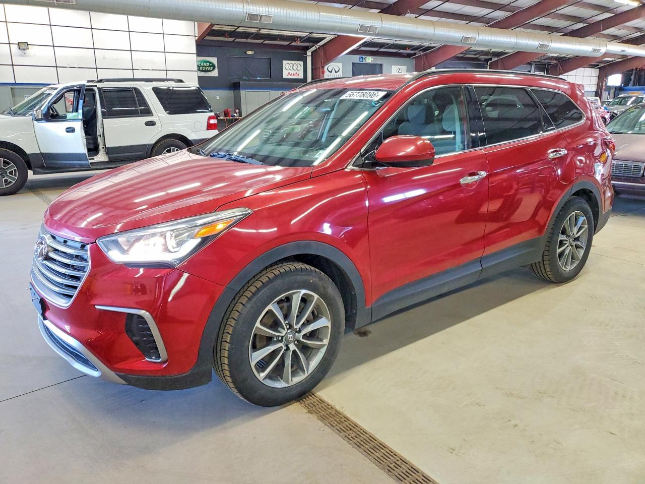 2017 Hyundai Santa Fe SE, VIN KM8SMDHF4HU202434 — Minor dents and scratches